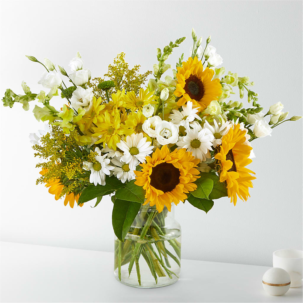 Hello Sunshine Bouquet – Magnolia Oaks Florist, Tyrone GA