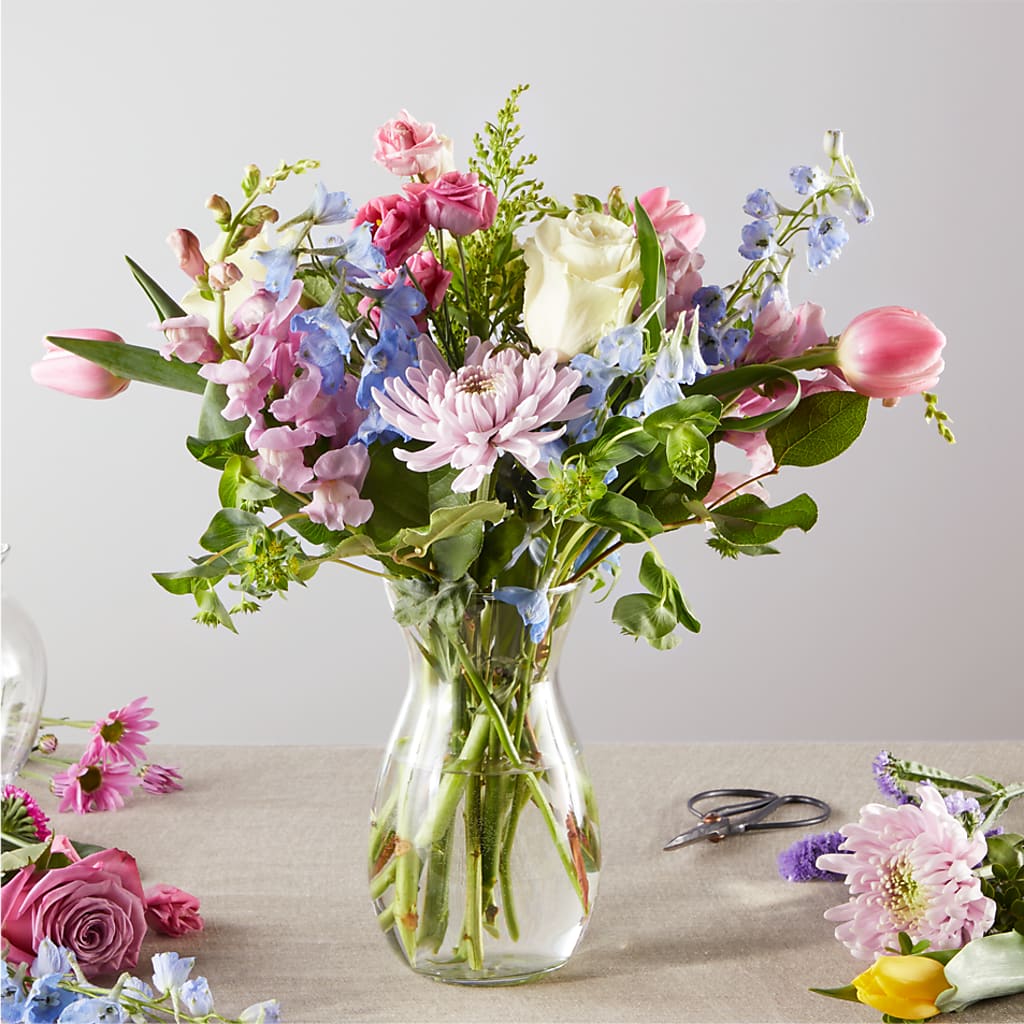 Pastel Tradition - A Florist Original – Magnolia Oaks Florist, Tyrone GA