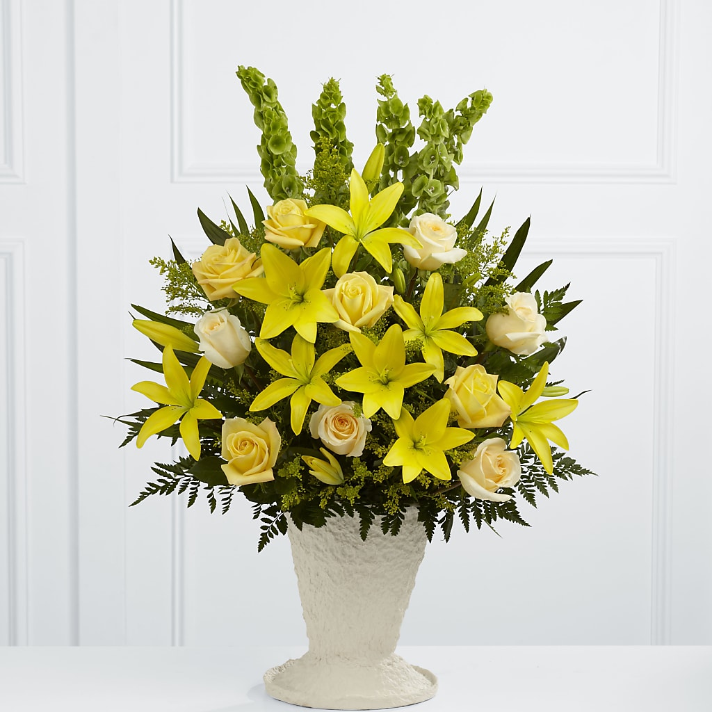 Golden Memories Arrangement – Magnolia Oaks Florist, Tyrone GA