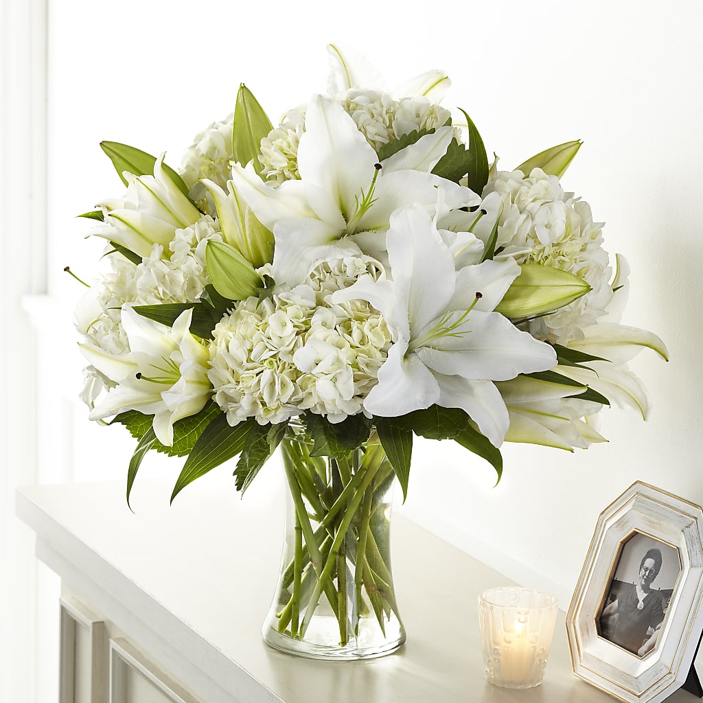 Compassionate Lily Bouquet – Magnolia Oaks Florist, Tyrone GA