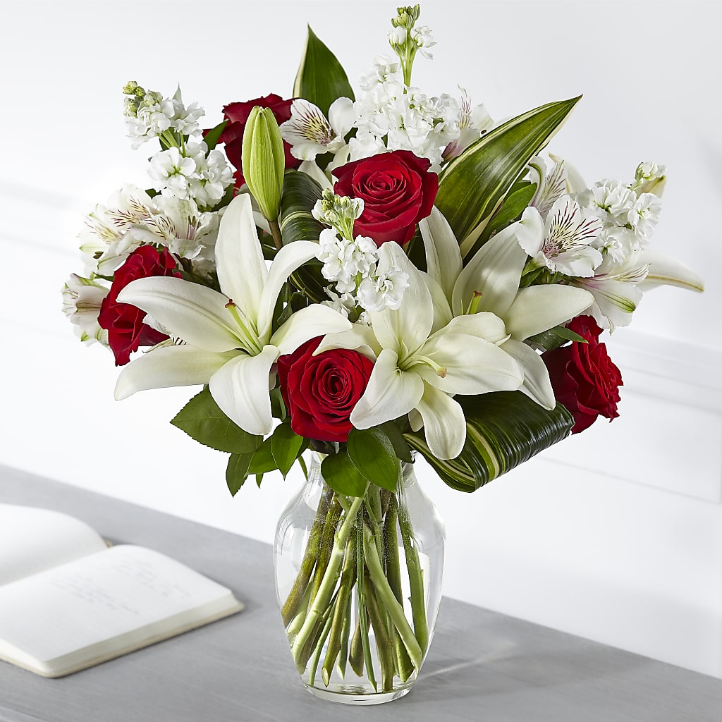 Loving Respect Bouquet – Magnolia Oaks Florist, Tyrone GA