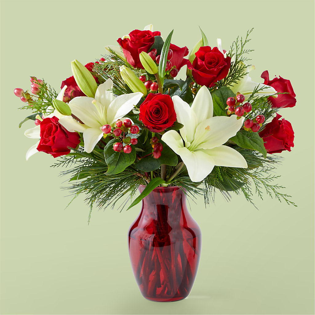 Evergreen Delight Bouquet – Magnolia Oaks Florist, Tyrone GA