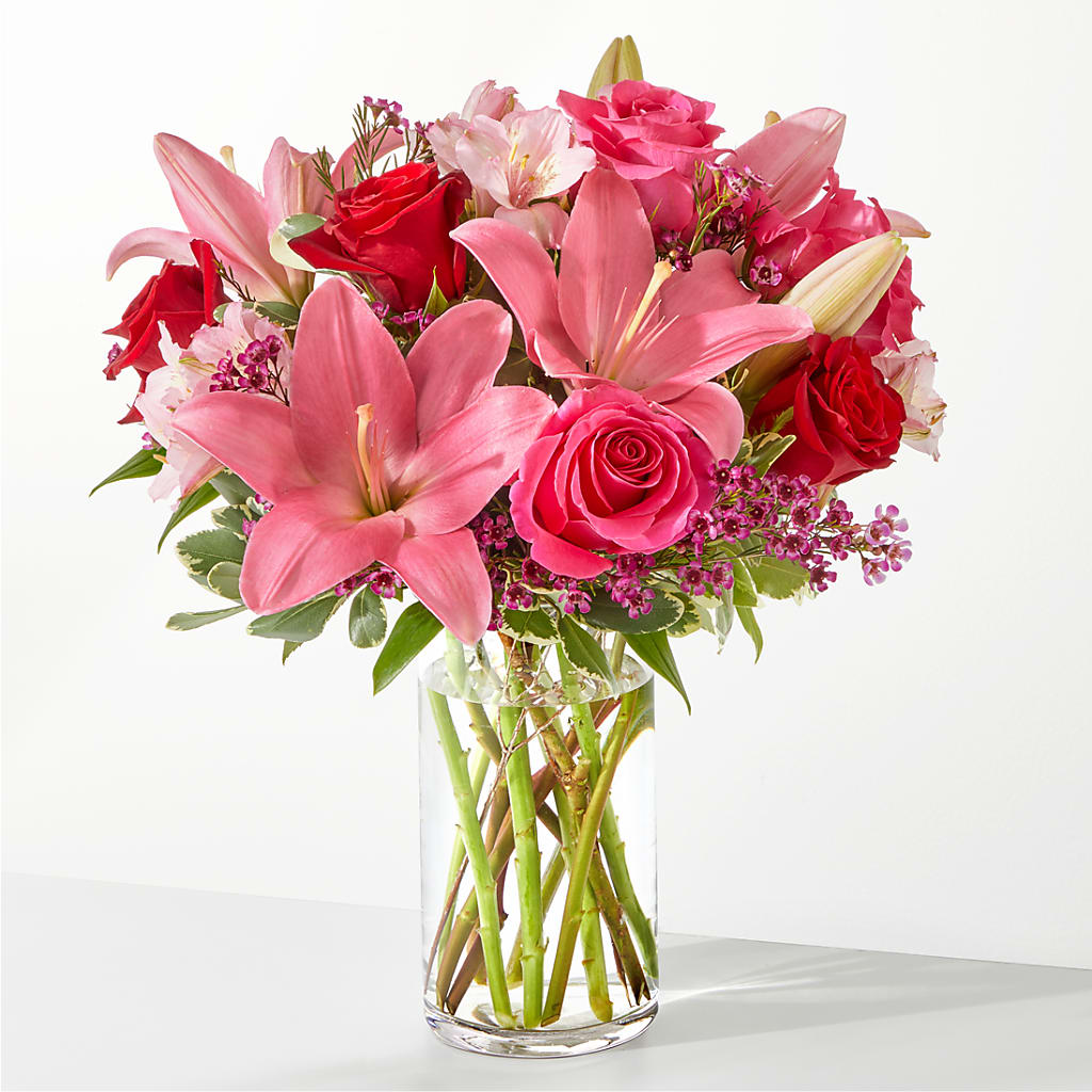 Lucky in Love Bouquet – Magnolia Oaks Florist, Tyrone GA