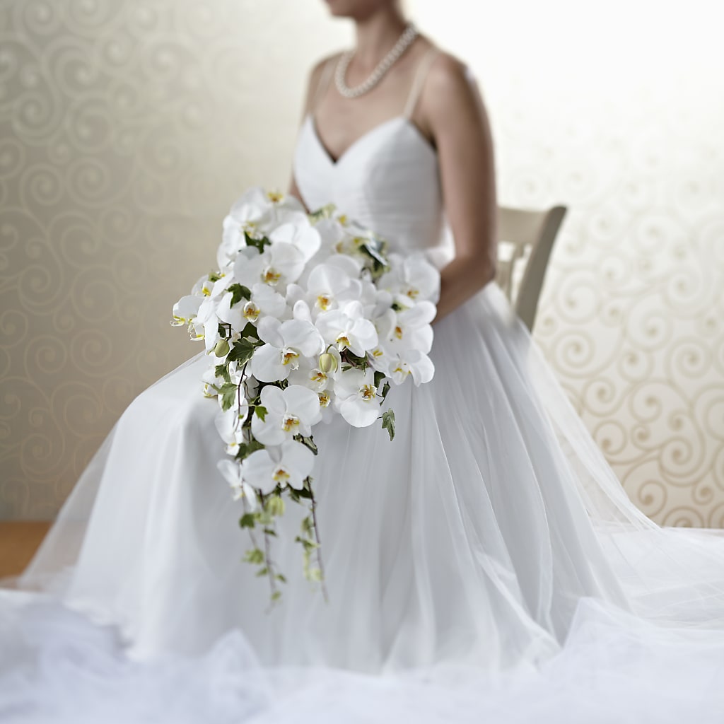 Classic White Bouquet – Magnolia Oaks Florist, Tyrone GA
