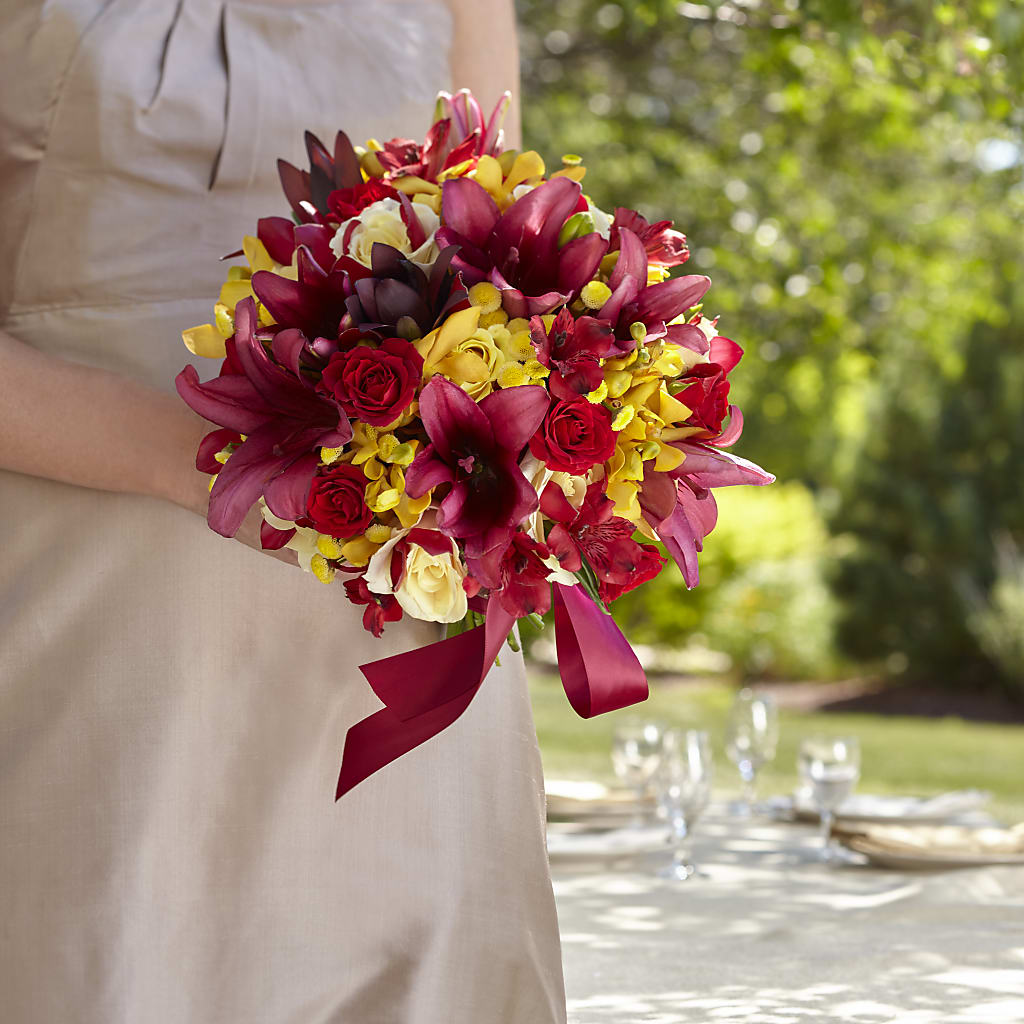 Sunningdale Bouquet – Magnolia Oaks Florist, Tyrone GA