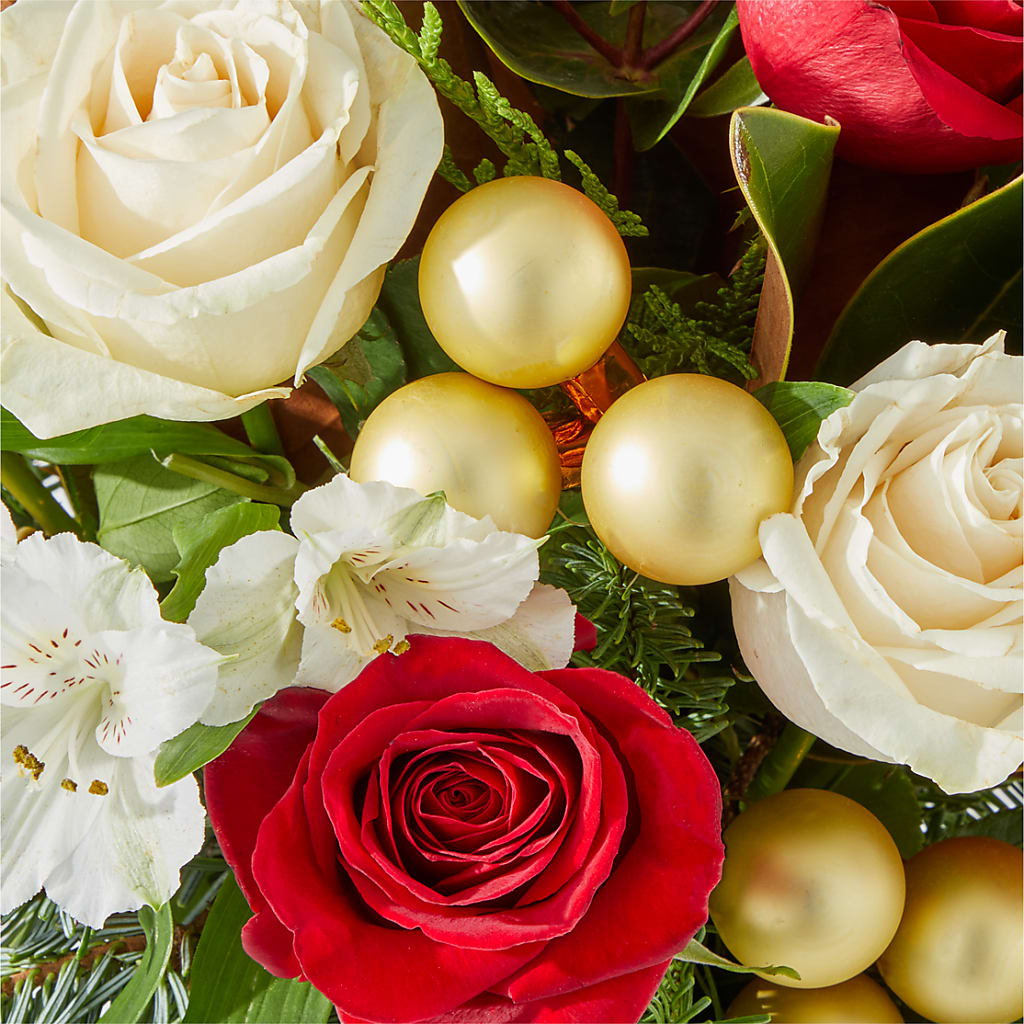 Joy & Jolly Bouquet –  Magnolia Oaks Florist, Tyrone GA