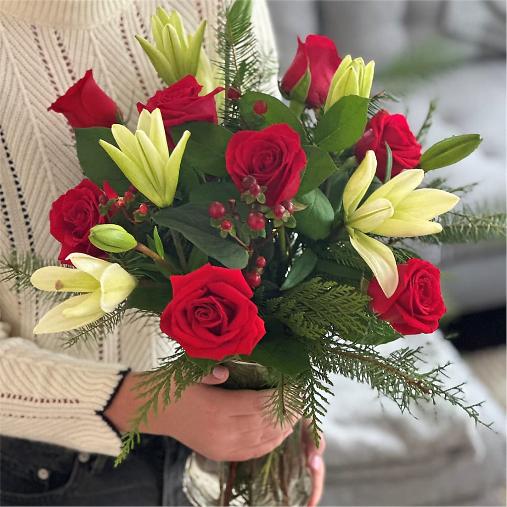 Glittering Lights Bouquet –  Magnolia Oaks Florist, Tyrone GA