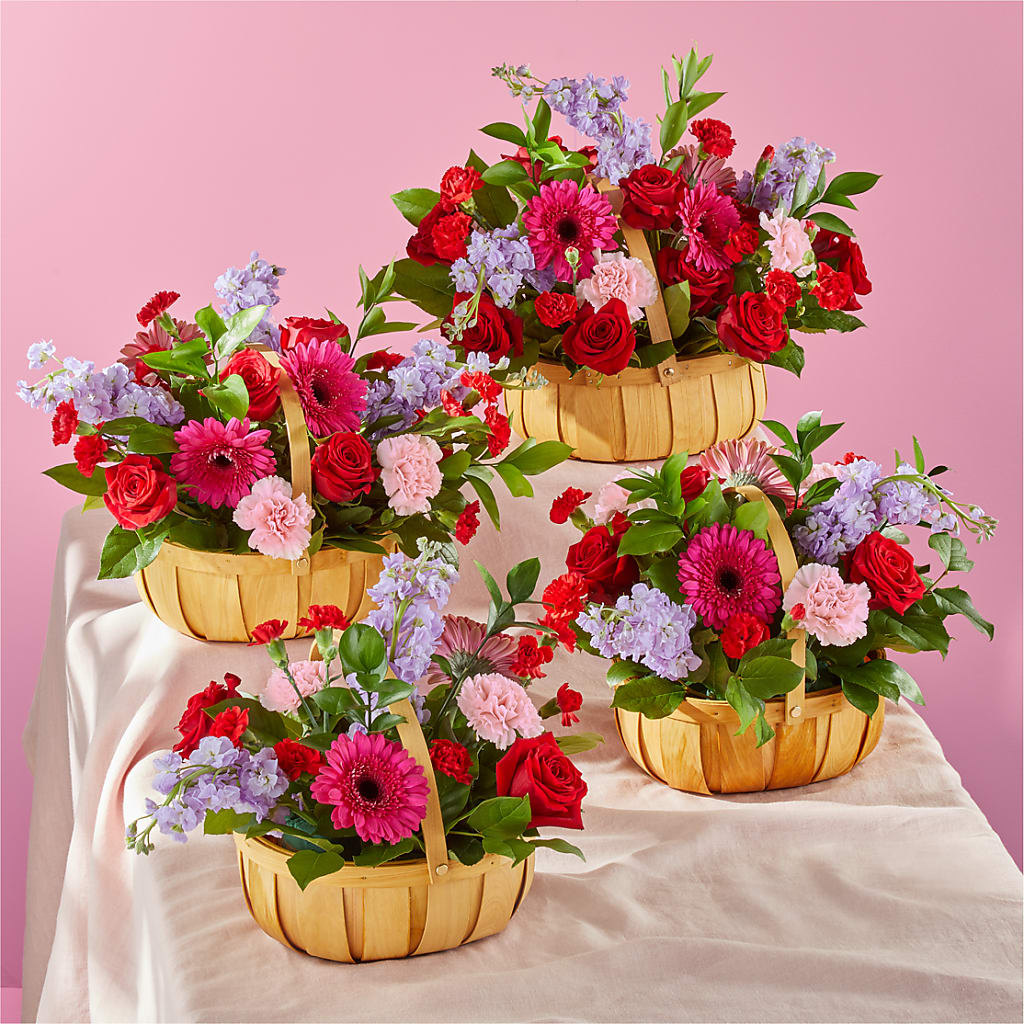 Pink Picnic Basket –  Magnolia Oaks Florist, Tyrone GA