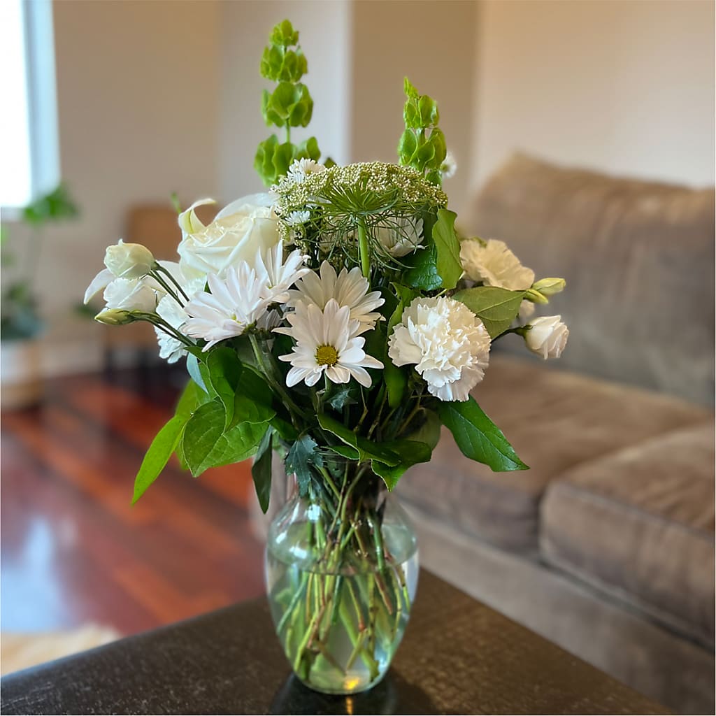 Classic Ivory – A Florist Original –  Magnolia Oaks Florist, Tyrone GA