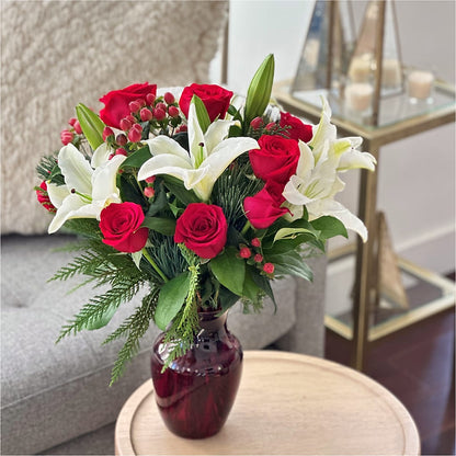Evergreen Delight Bouquet –  Magnolia Oaks Florist, Tyrone GA